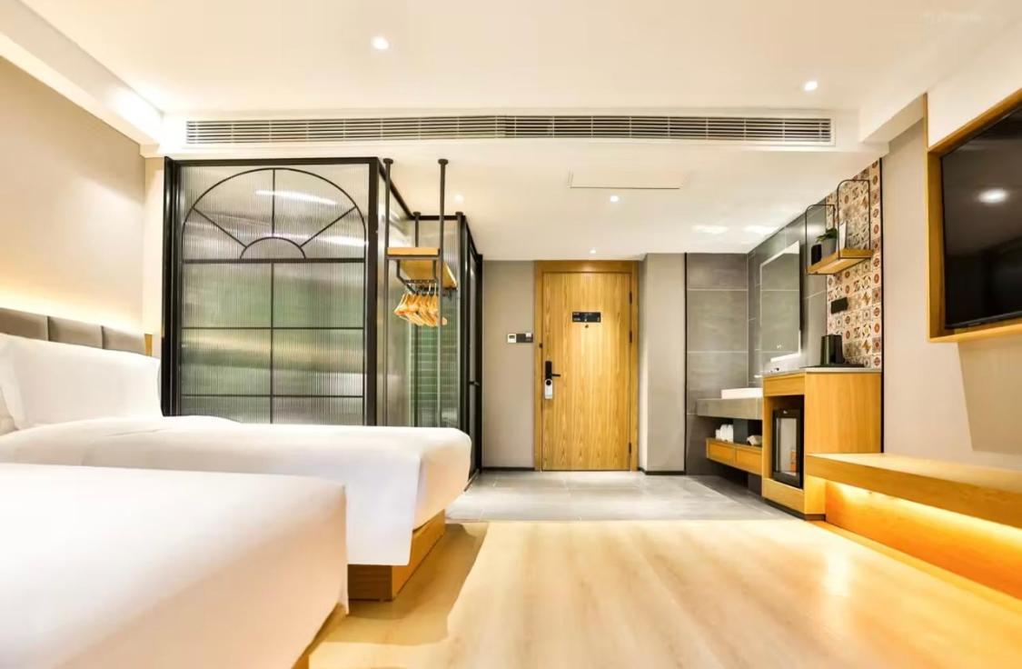 True Go Hotel - Shanghai Jing'An Temple Nanjing West Road Kültér fotó