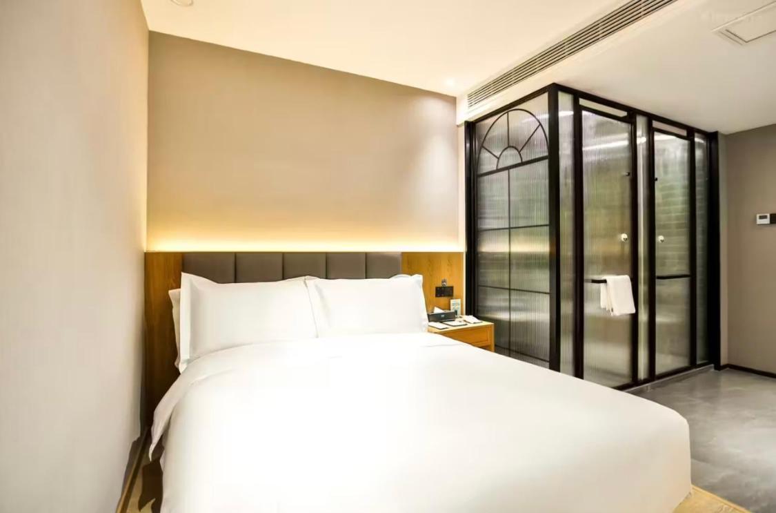 True Go Hotel - Shanghai Jing'An Temple Nanjing West Road Kültér fotó